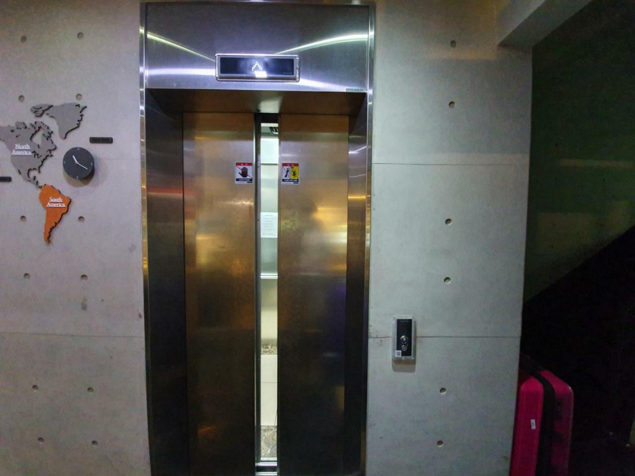 호스텔 스테이7 명동 *